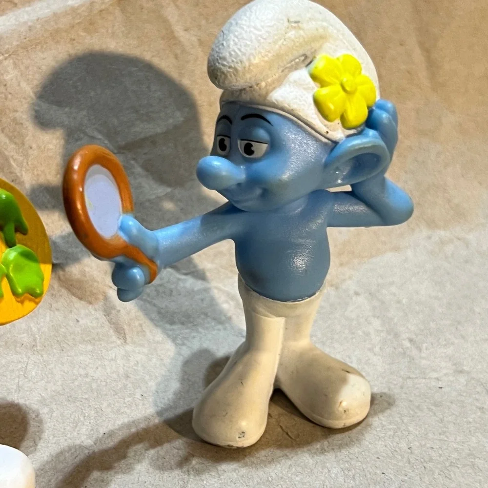 Peyo Smurfs 2011 Painter & Vanity Figures Blue McDonald's Movie Toys Set